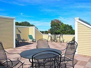 249 Islington St APT 5, Portsmouth, NH 03801