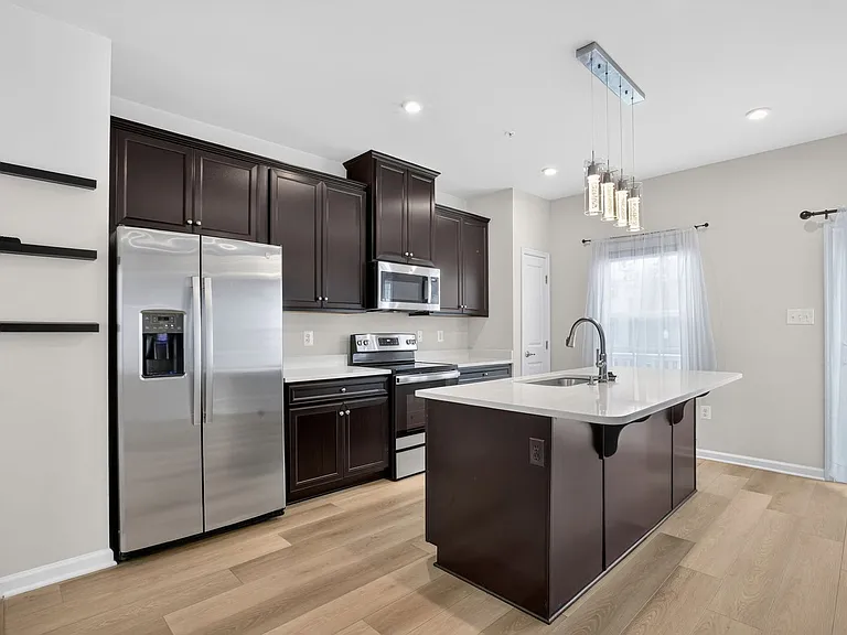 151 Seldovia Dr — Photo 4