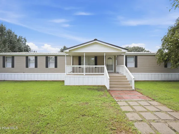 141 Woodview Lane, Kinston, NC 28501