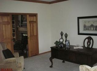 4310 Augusta Manor Ct, Florissant, MO
