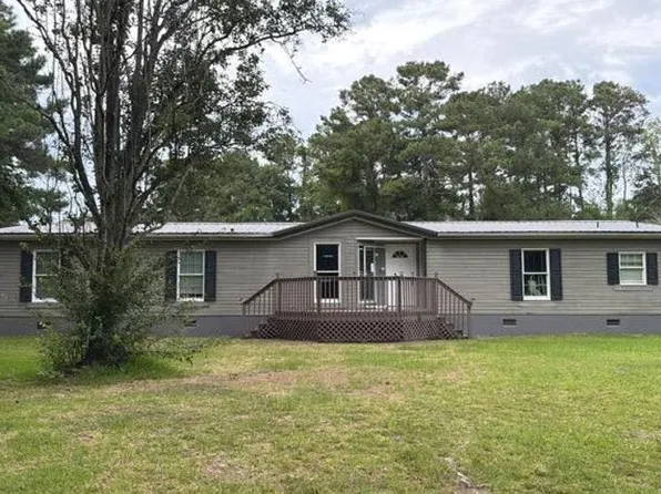 106 Clements Dr, Newport, NC 28570