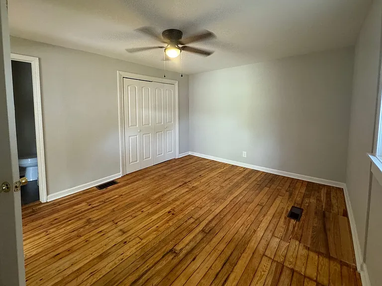 700 Valdese Ave #1 — Photo 8