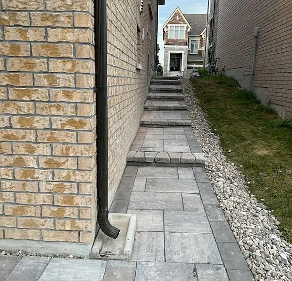 94 Bremner St — Photo 4