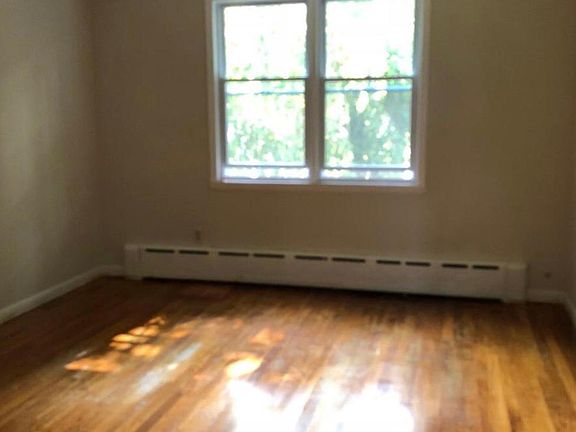 4th image of 46 Hancock Ave