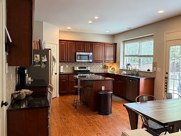 1695 Montcliff Dr — Photo 20