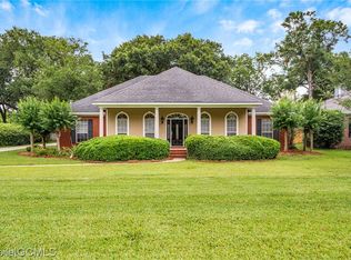 10520 Hunters Ridge Dr, Mobile, AL 36695