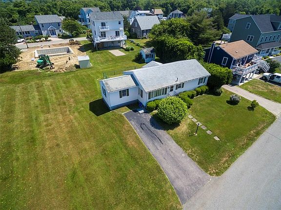 4th image of 10 Herbert Dr
