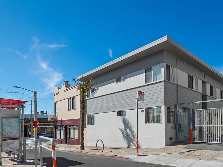 3544 Taraval St #5 — Photo 1