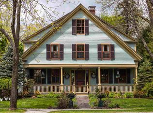 28 Pleasant St, Woodstock, VT 05091