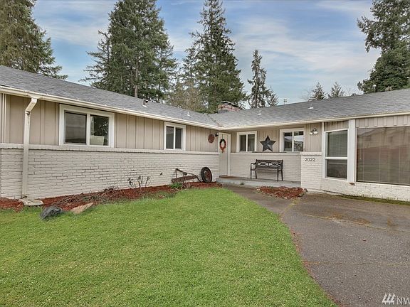 4th image of 2022 172nd St E