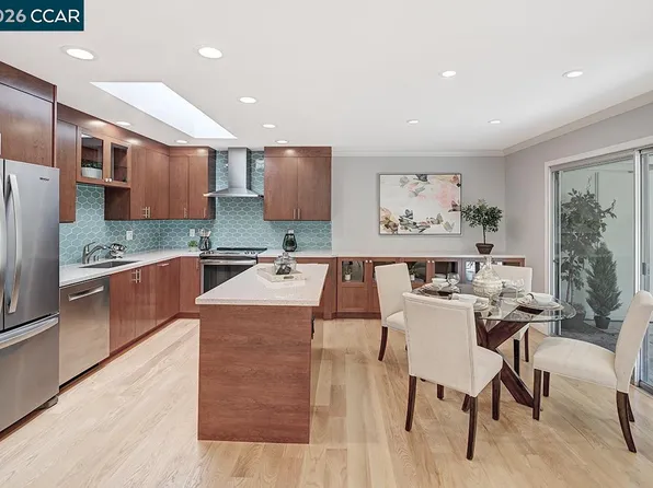 2708 Ptarmigan Dr APT 2, Walnut Creek, CA 94595