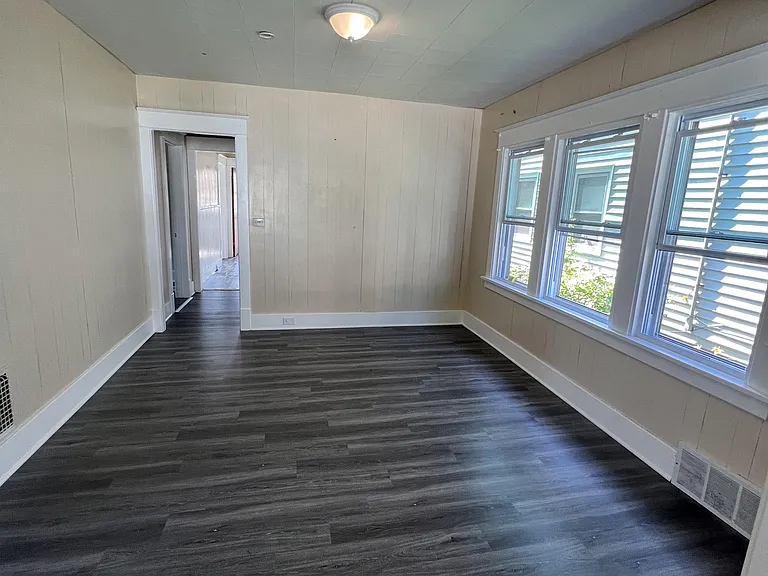 310 Chelsea Pl — Photo 5