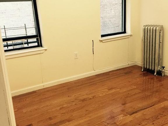 5th image of 3814 Astoria Blvd APT 4