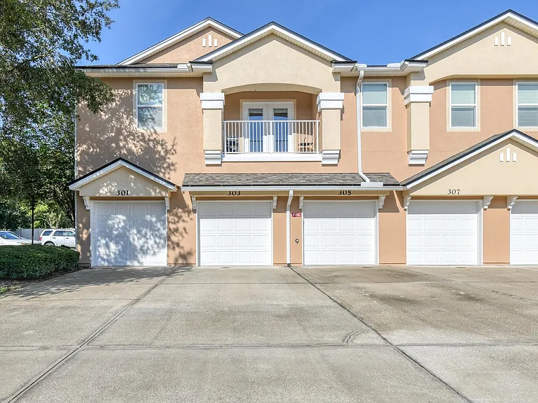 303 Golden Lake Loop St — Photo 1