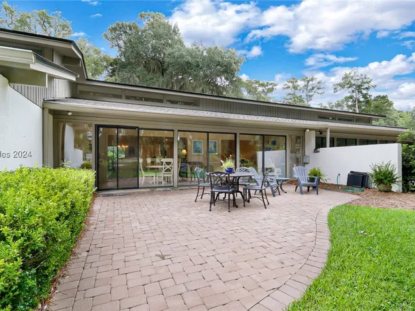 212 Greenwood Dr APT 323, Hilton Head Island, SC 29928
