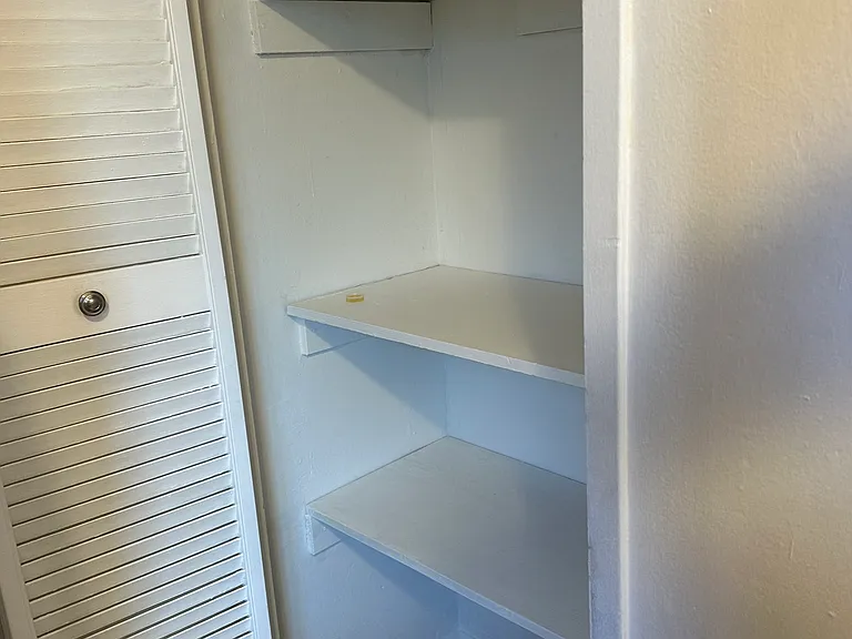 2129 Mann Ave #4 — Photo 11