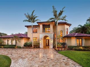 780 Pine Ct, Naples, FL 34102