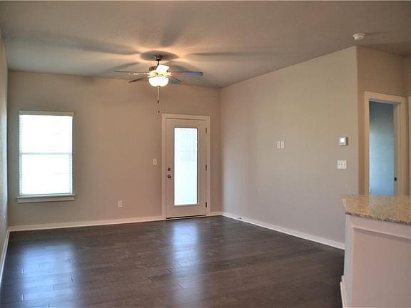 2nd image of 3912 SW Peachwood Dr