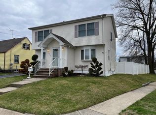 2735 Oakwood Pl, Linden, NJ 07036