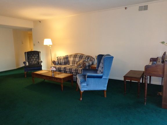 4th image of 18551 Wentworth Ave #305