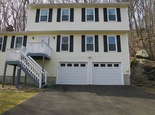 67 Huntingtown Rd, Monroe, CT 06468