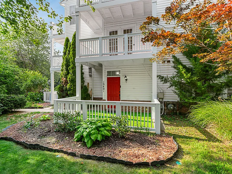 19401 Caravan Dr — Photo 1