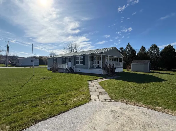 10 James Circle, St. Albans Town, VT 05478