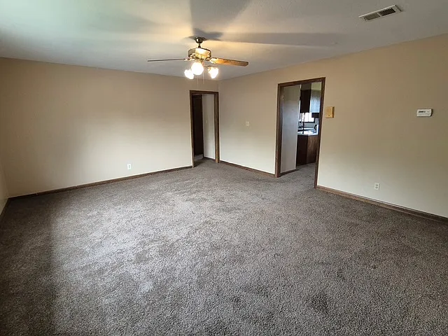 1444 N B St #7 — Photo 3