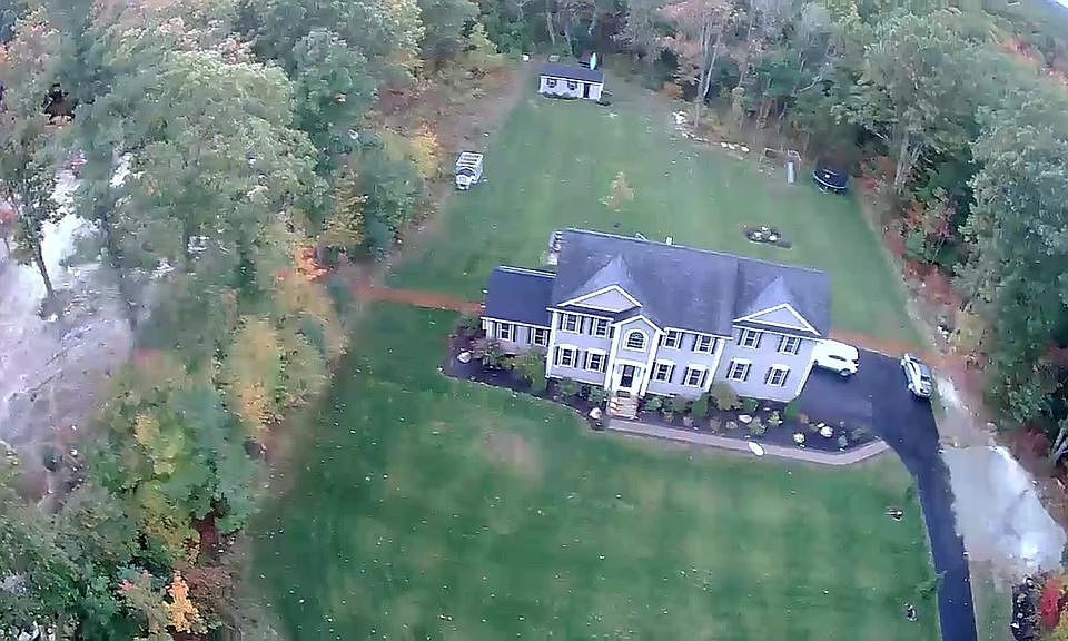 2nd image of 45 Parker St