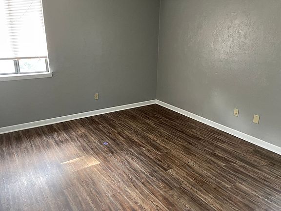 2nd image of 2691 N Point Ct #2691B