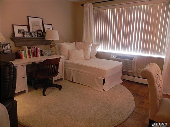 4th image of 101 Lincoln Ave APT 1L