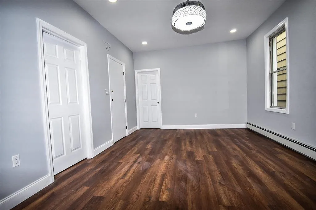 3 bed, 2.0 bath, $3,200 — Photo 3