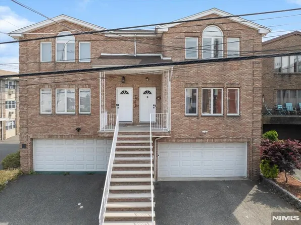 220 Cliff St #B, Cliffside Park, NJ 07010