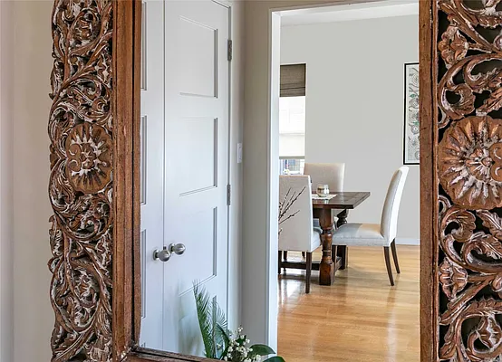 Sold by Daniel Gale Sotheby's International Realty | media 36