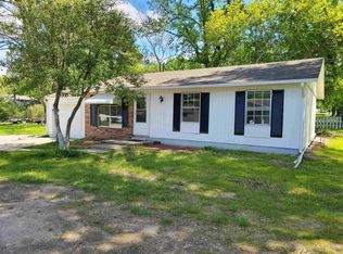 102 Robin Ln, Vincennes, IN 47591