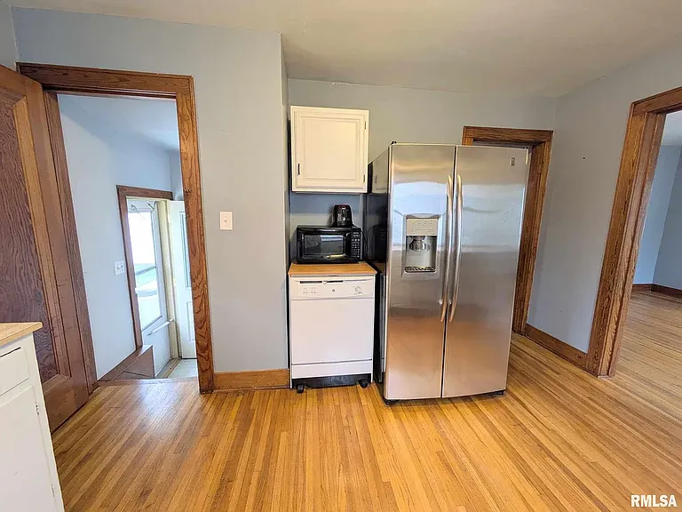 304 Redbud Dr — Photo 14