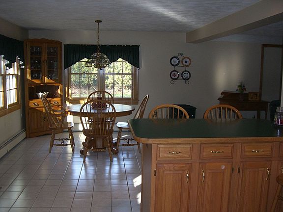 Gathering space for a crowd