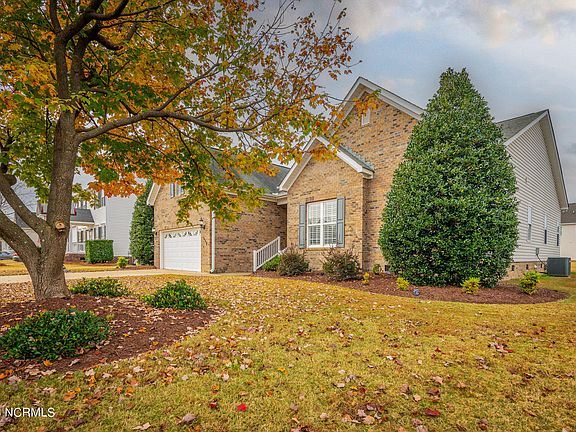 3rd image of 3620 Montery Drive