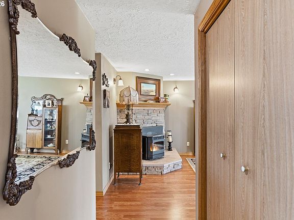 3rd image of 10314 NE 91st Ave
