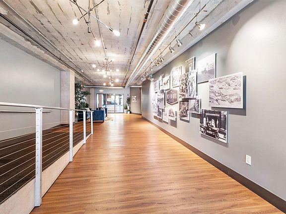 4th image of 4100 Forest Park Ave #514