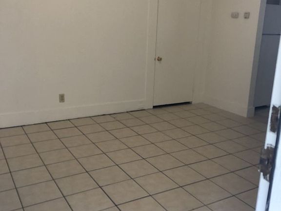 3rd image of 1550 Montgomery St APT 2