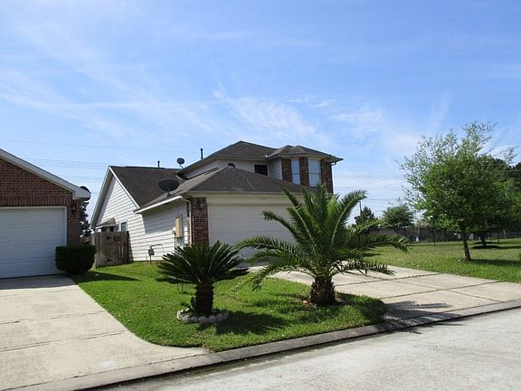 3rd image of 902 Lancaster Lake Dr