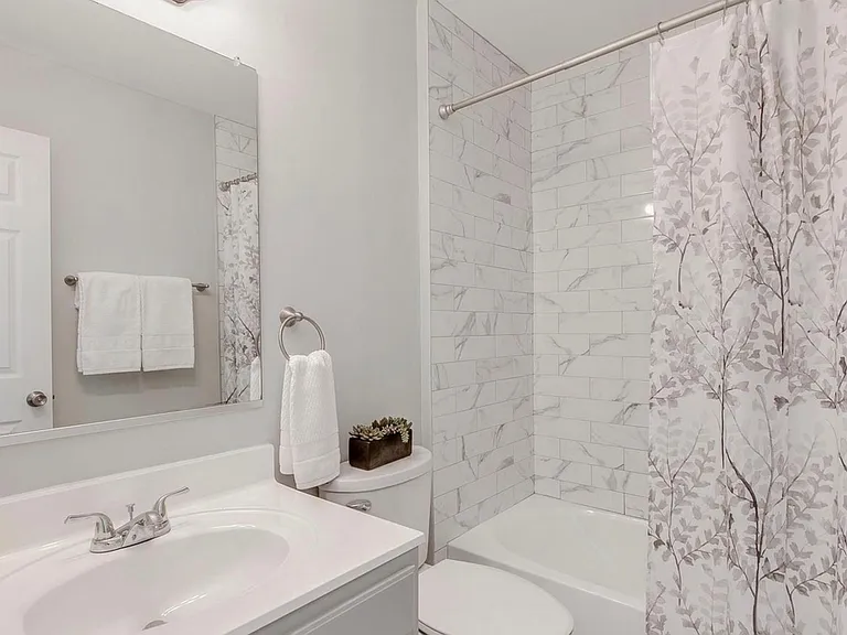 819 Jubal Way — Photo 19