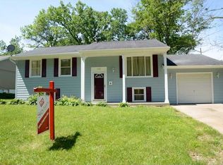 1218 Sioux Dr NW, Cedar Rapids, IA 52405