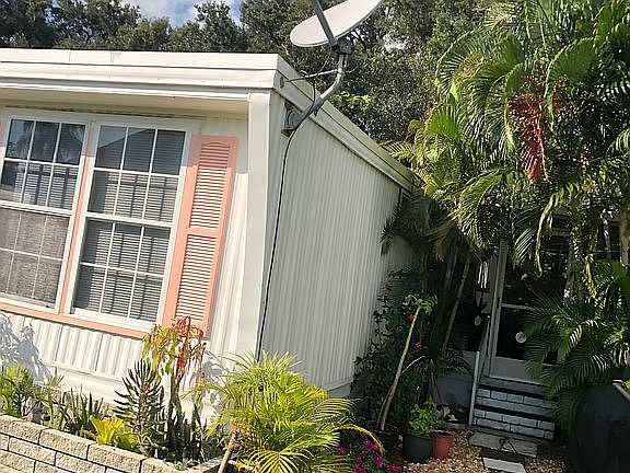 One of a kind private lot
