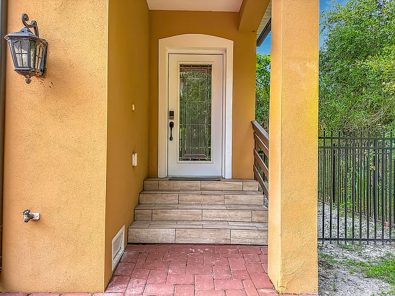 1956 Freedom Dr #1 — Photo 3
