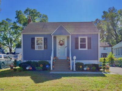 327 Roosevelt Ln, Kenilworth, NJ, 07033