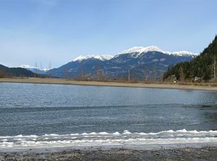 430 Esplanade Ave, Harrison Hot Springs, BC V0M 1A3