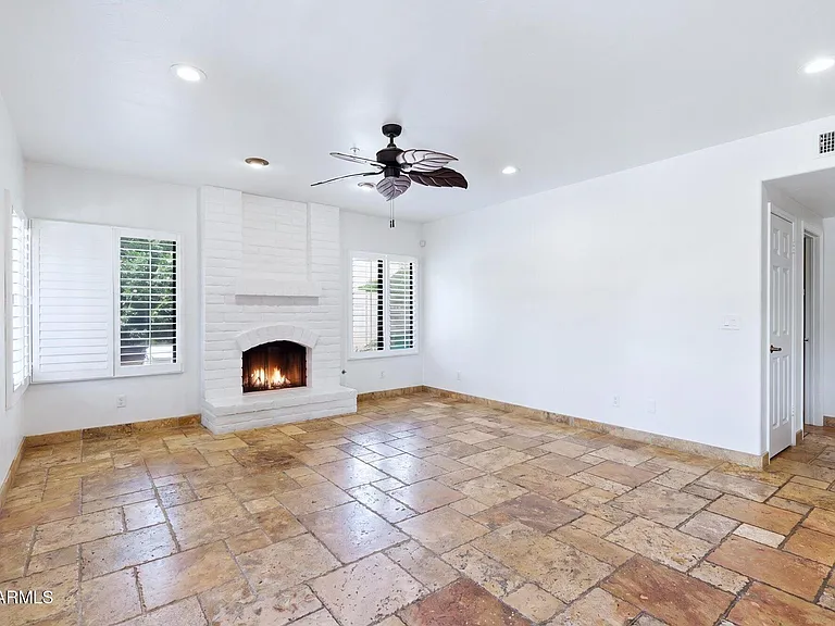 12780 N 94th Pl — Photo 5