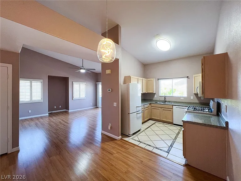 2100 Quarry Ridge St #207 — Photo 32